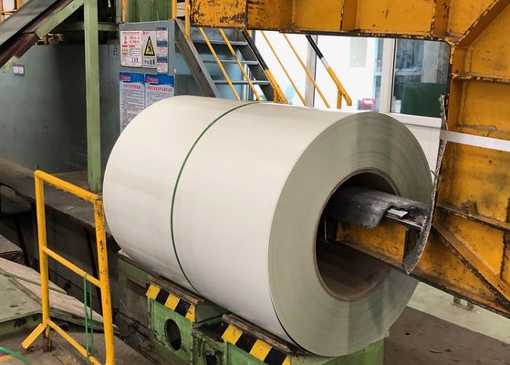 PVDF Pre-pintate bobine di acciaio galvanizzato con AkzoNobel vernice 3-5 tonnellate di capacità bobina