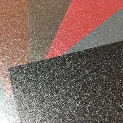 Pellicola di plastica di calibro 26 3D rughe copertura testurizzata anti-graffi Superficie opaca Matta bobina di acciaio preverniciata 0,12 mm-1,5 mm